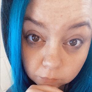 Meet your Posher, Tomi-lynn